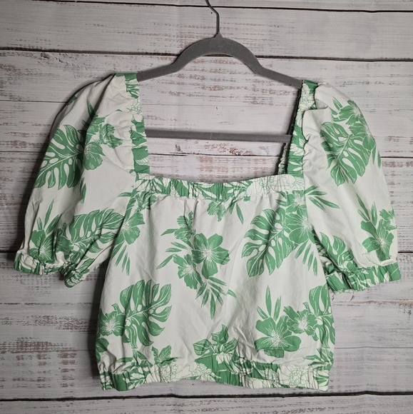 American Eagle Outfitters Green & White Floral Crop Top Size Small - Picture 5 of 5